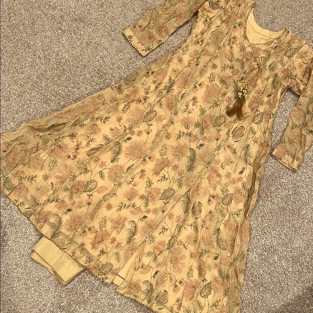 Pakistabi Floral Long Sleeve Dress with Tassel